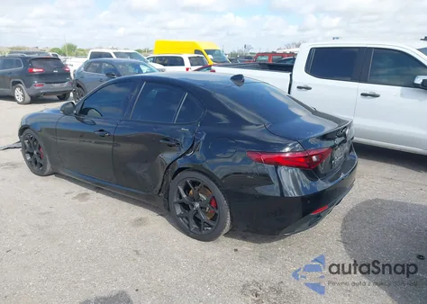 2020 Alfa Romeo Giulia Sport Rwd z USA, uszkodzony, nr VIN ZARFAMAN5L7630297